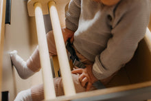 Last inn bildet i Galleri-visningsprogrammet, Kjøkkenhjelper 4 i 1 WHITE - Baby spisebord / Bord + barnestol / Sklie