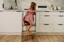 Last inn bildet i Galleri-visningsprogrammet, Multifunksjonell Kjøkkenhjelper 2 i 1 GREY barnestol + bord