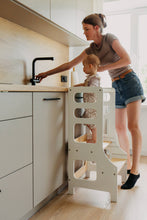 Last inn bildet i Galleri-visningsprogrammet, Kjøkkenhjelper_til_barn_Original_White