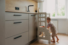 Last inn bildet i Galleri-visningsprogrammet, Kjokkenhjelper_i_hvit_farge_med_justerbar_hoyde