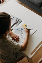 Last inn bildet i Galleri-visningsprogrammet, Praktisk barne bord i bjørk tre / sammenleggbar på 1-2-3