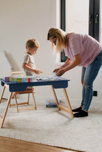 Last inn bildet i Galleri-visningsprogrammet, Praktisk barne bord i bjørk tre / sammenleggbar på 1-2-3