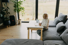 Last inn bildet i Galleri-visningsprogrammet, Praktisk barne bord i bjørk tre / sammenleggbar på 1-2-3