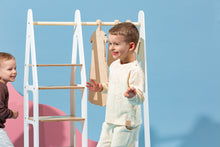 Last inn bildet i Galleri-visningsprogrammet, Montessori barneskap - barnet ditt vil lære å kle av og på helt selv