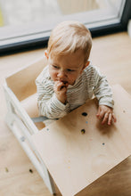 Last inn bildet i Galleri-visningsprogrammet, Lav spisestol til barn i bjørk tre