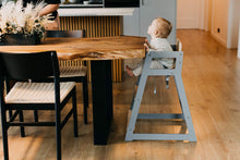 Last inn bildet i Galleri-visningsprogrammet, Høy spisestol til barn i bjørk tre / kjøkkenstol til baby / bruk den med eller uten spisebord