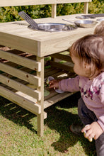 Last inn bildet i Galleri-visningsprogrammet, Stor sølekjøkken til barn - utendørs lekekjøkken i tre