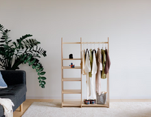 Last inn bildet i Galleri-visningsprogrammet, Montessori barneskap - barnet ditt vil lære å kle av og på helt selv