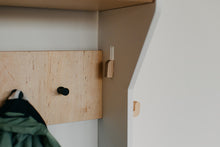 Last inn bildet i Galleri-visningsprogrammet, Entremøbler til barn / barneskap / knaggrekke / oppbevaring barneklær