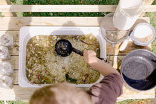 Last inn bildet i Galleri-visningsprogrammet, Sølekjøkken til barn - utendørs lekekjøkken i tre