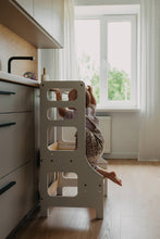 Last inn bildet i Galleri-visningsprogrammet, tremøbel_sett_til_gutterom_fra_Kjøkkenhjelper.no