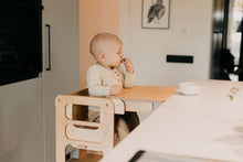 Last inn bildet i Galleri-visningsprogrammet, Kjøkkenhjelper 4 i 1  NATURE i Bjørk tre - Baby spisebord / Barnebord / Sklie
