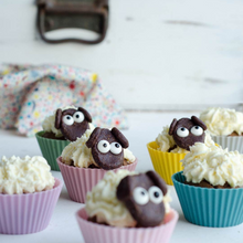 Cargue la imagen en el programa de vista de la galería, Muffins Forms / Cupcakes en silicona: placer para hornear para toda la familia
